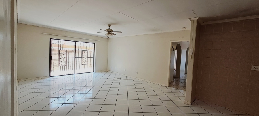 3 Bedroom Property for Sale in Protea Park North West